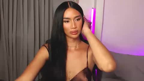 Lana online show from 4, 3, 2025