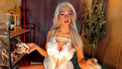 Snapshot of lanajarae chatting on 18, 7, 2026 lanajarae online show from 18, 7, 2026