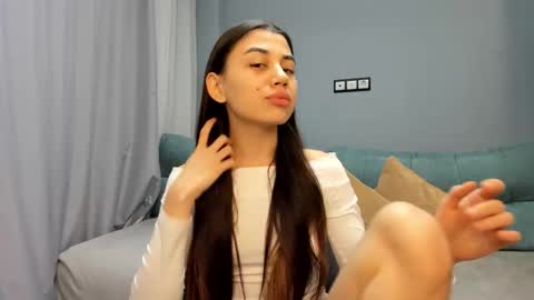 Snapshot of lanalandd chatting on 30, 10, 2025 Lana online show from 30, 10, 2025