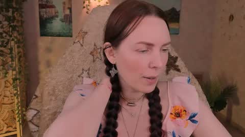 Snapshot of lanaradiance chatting on 8, 5, 2026 Lana Radiance online show from 8, 5, 2026