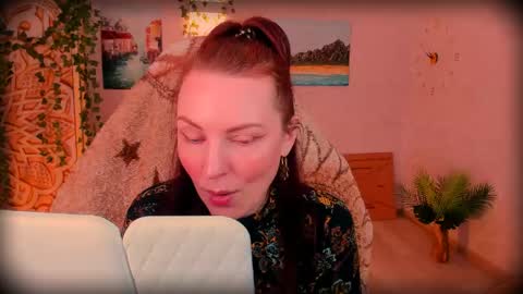 Snapshot of lanaradiance chatting on 4, 6, 2026 Lana Radiance online show from 4, 6, 2026