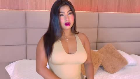 Snapshot of lanarozz chatting on 6, 10, 2025 Lana online show from 6, 10, 2025