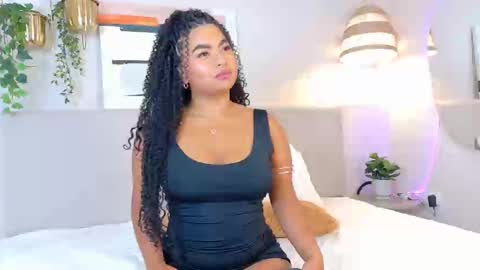 Snapshot of lanarozz chatting on 9, 10, 2025 Lana online show from 9, 10, 2025