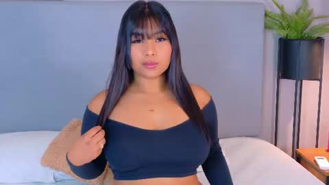 Snapshot of lanarozz chatting on 4, 7, 2026 Lana online show from 4, 7, 2026