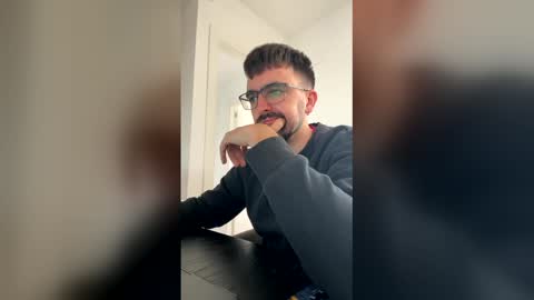 lander920612 online show from 21, 2, 2026