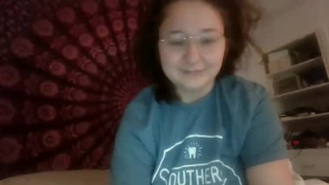 Snapshot of laneyburgundy chatting on 10, 9, 2025 Laney online show from 10, 9, 2025