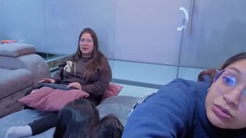 lanna_as online show from 4, 7, 2026