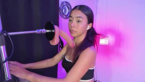 lanna_brunette online show from 22, 12, 2025