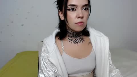 LANNIE   online show from 30, 1, 2025