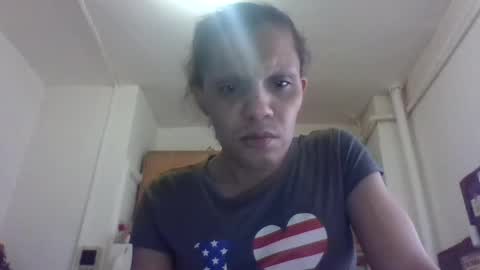 Lapuzzycat201923 online show from 14, 2, 2025