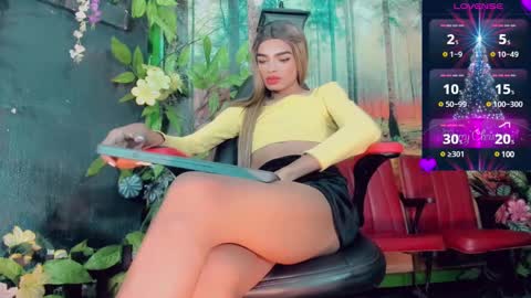 Lara Brunette  online show from 6, 12, 2024