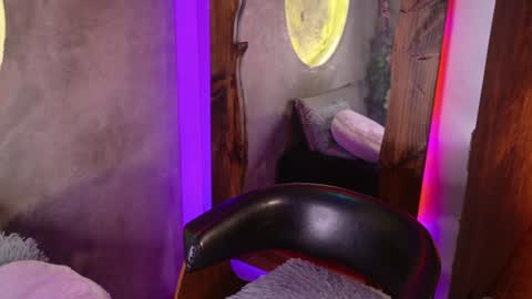 lara_curly online show from 14, 7, 2026