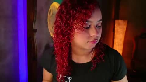 lara_curly online show from 15, 7, 2026