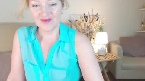 lara_fisher online show from 3, 5, 2026