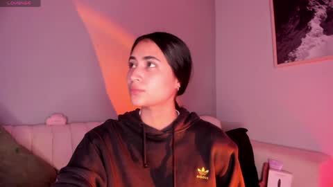 Lara Madisson online show from 3, 5, 2026