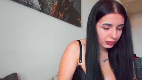 Lara online show from 30, 1, 2025