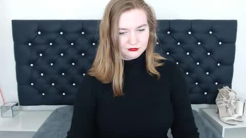 LaraFlirt online show from 6, 3, 2025