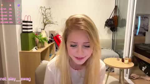 Snapshot of laraineprada chatting on 19, 3, 2026 Stella online show from 19, 3, 2026