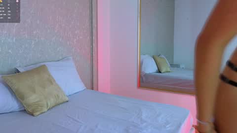 Lara  online show from 6, 2, 2025