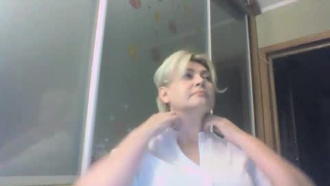 laramrs online show from 30, 9, 2025