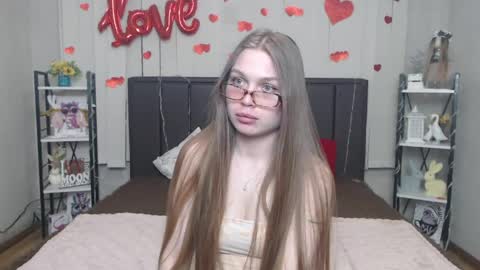 LaraPika online show from 29, 4, 2026