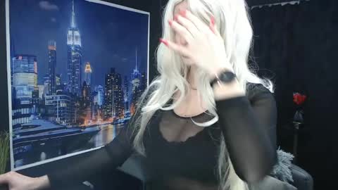 laras_moans online show from 24, 1, 2025