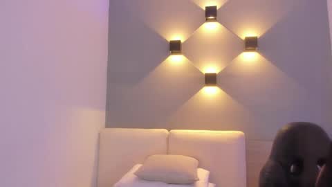 Laura online show from 22, 3, 2026