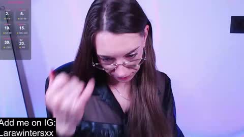 larawinters online show from 22, 12, 2025