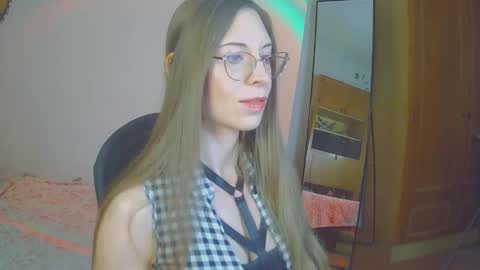 larawintersxxx online show from 2, 10, 2025