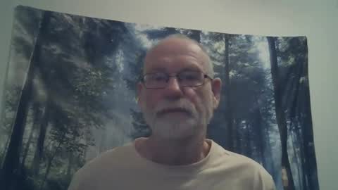 Snapshot of larbie chatting on 12, 12, 2024 Larbie online show from 12, 12, 2024