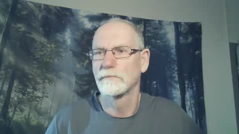 Snapshot of larbie chatting on 29, 12, 2024 Larbie online show from 29, 12, 2024