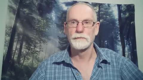 Snapshot of larbie chatting on 31, 12, 2024 Larbie online show from 31, 12, 2024