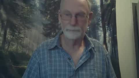 Snapshot of larbie chatting on 19, 1, 2025 Larbie online show from 19, 1, 2025