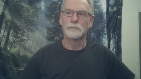 Snapshot of larbie chatting on 16, 2, 2025 Larbie online show from 16, 2, 2025