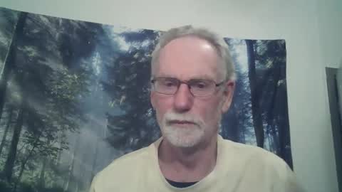 Snapshot of larbie chatting on 7, 3, 2025 Larbie online show from 7, 3, 2025