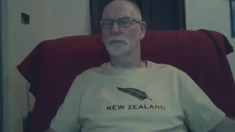 Snapshot of larbie chatting on 9, 3, 2025 Larbie online show from 9, 3, 2025