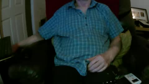 Snapshot of larbie chatting on 21, 12, 2025 Larbie online show from 21, 12, 2025