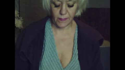 larisaq4ugo24 online show from 25, 10, 2025