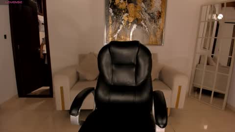 Larisa Smirnov online show from 18, 3, 2026