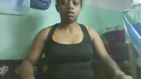 larissa645771 online show from 5, 11, 2025