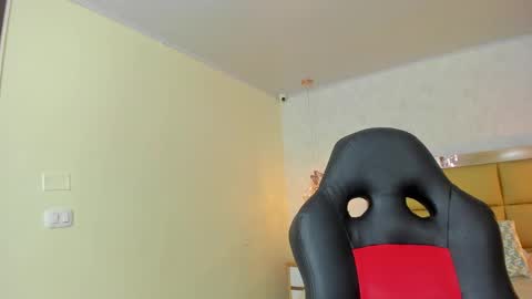  MIA  online show from 11, 9, 2025