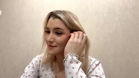 Snapshot of laruebaral chatting on 3, 3, 2026 Betty online show from 3, 3, 2026