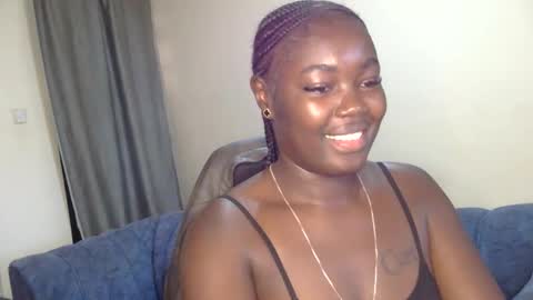 Snapshot of larvy12 chatting on 16, 1, 2026 larvy12 online show from 16, 1, 2026