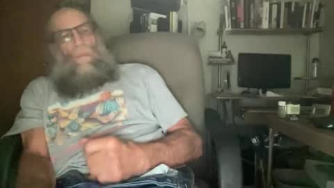 Snapshot of laser134 chatting on 9, 11, 2025 chris online show from 9, 11, 2025