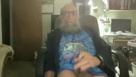 Snapshot of laser134 chatting on 30, 11, 2025 chris online show from 30, 11, 2025