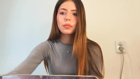 Mila online show from 3, 5, 2026
