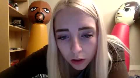 Snapshot of latenightkash chatting on 13, 3, 2026 Roxy blue online show from 13, 3, 2026