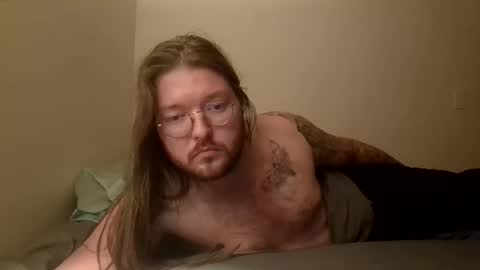 Snapshot of latenights_13 chatting on 14, 11, 2025 latenights_13 online show from 14, 11, 2025