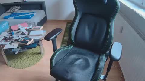 latexboy893 online show from 19, 11, 2025