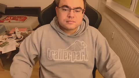 latexboy893 online show from 19, 12, 2025